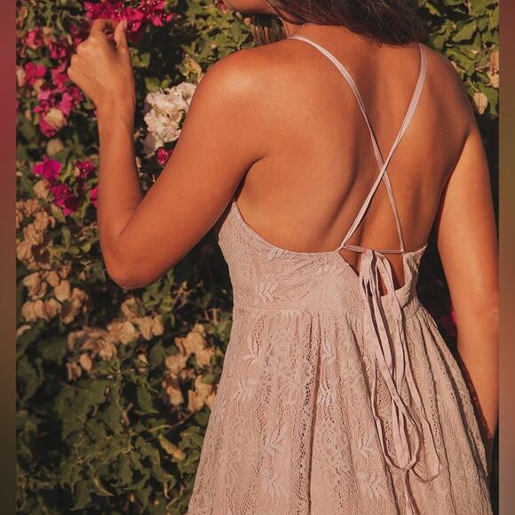 NWT Lulus Stolen Moments Dusty Pink Lace-Up Lace Maxi Dress Size Small - Picture 13 of 13